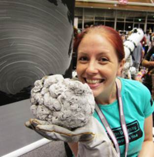 Gemma and her home-made comet starred in Astrofest tweets from former WA Chief Scientist Professor Lyn Beazley (@ChiefSci_WA)